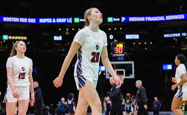 Ella Peper (Newton, Mass.) will play for Dexter Southfield again this season. (Brian Kelly)